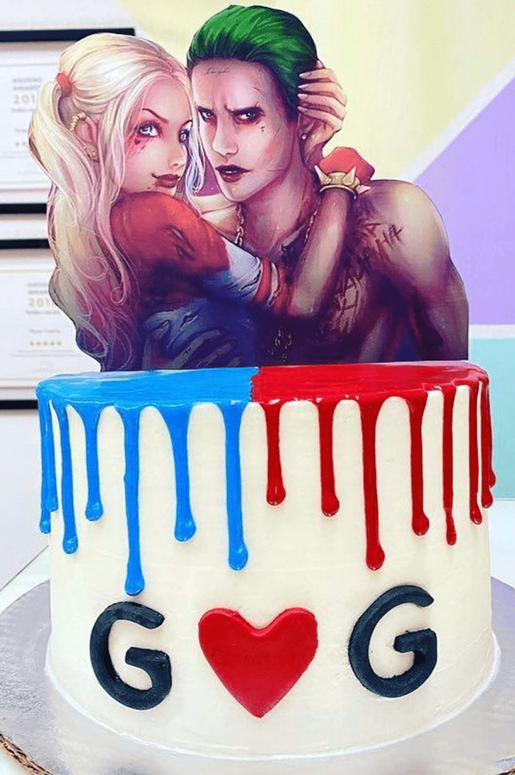 Shapely Harley Quinn Cake