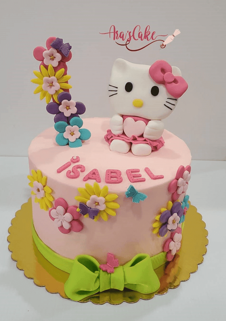 Comely Hello Kitty Cake