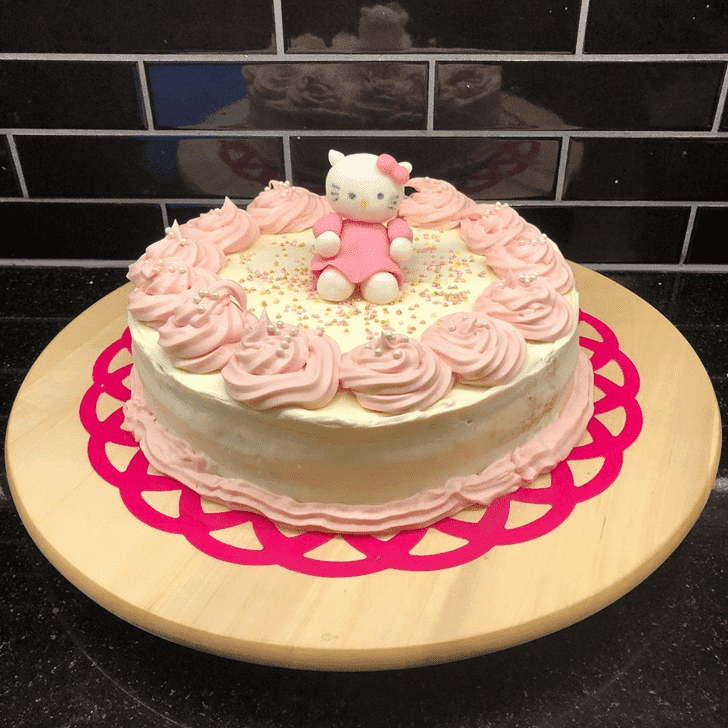 Divine Hello Kitty Cake