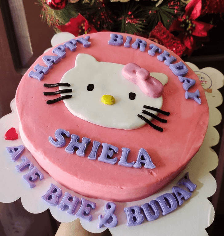 Lovely Hello Kitty Cake Design