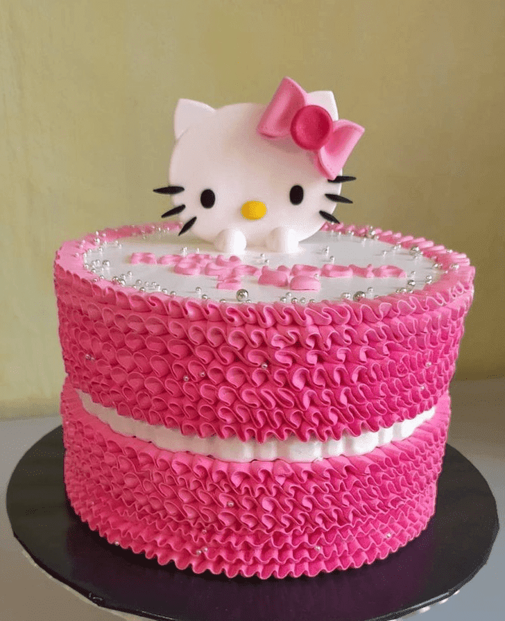 Nice Hello Kitty Cake