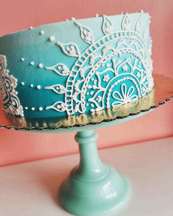Beauteous Henna Cake