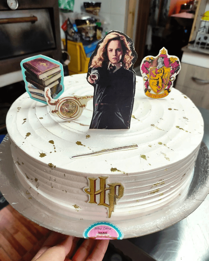 Ravishing Hermione Granger Cake