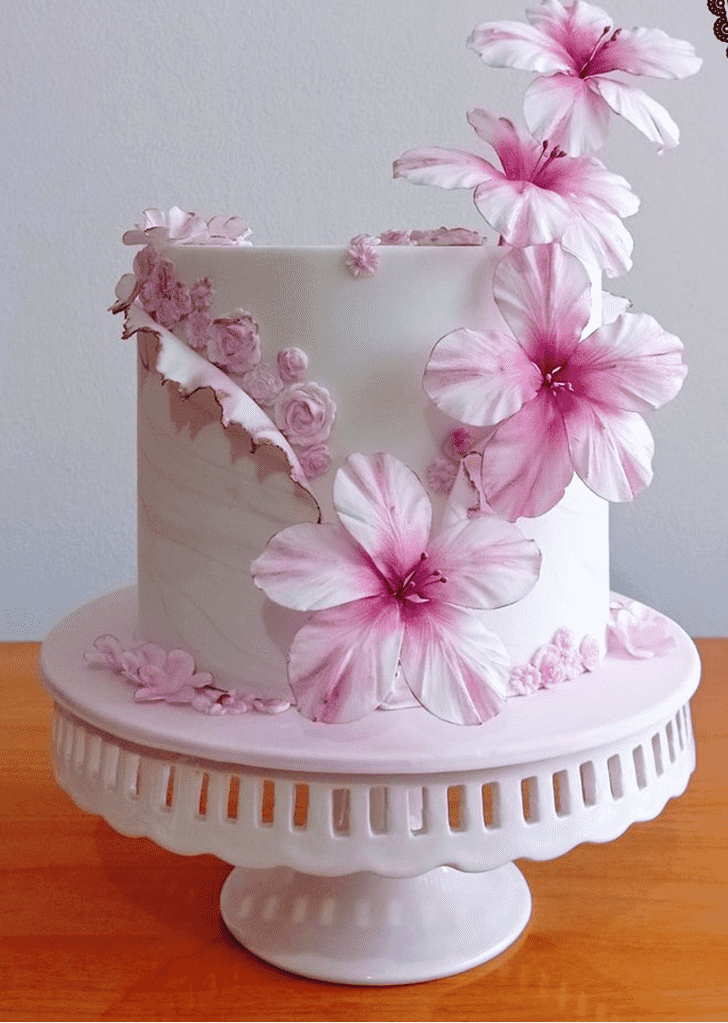 Delicate Hibiscus Flower Cake