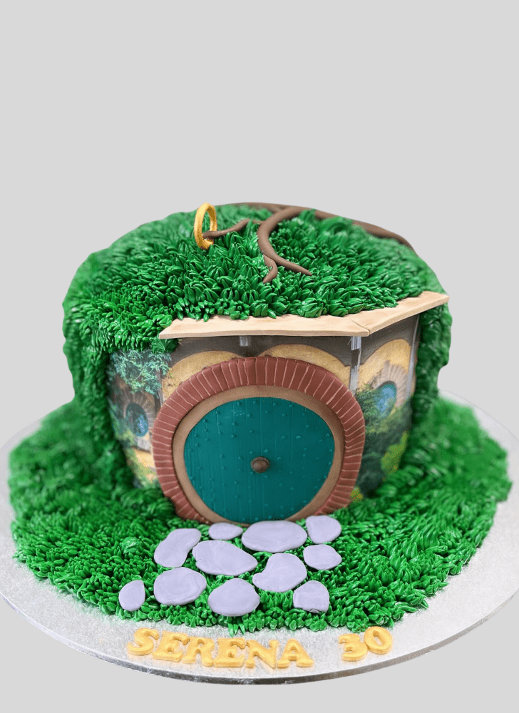 Lovely Hobbit Cake Design