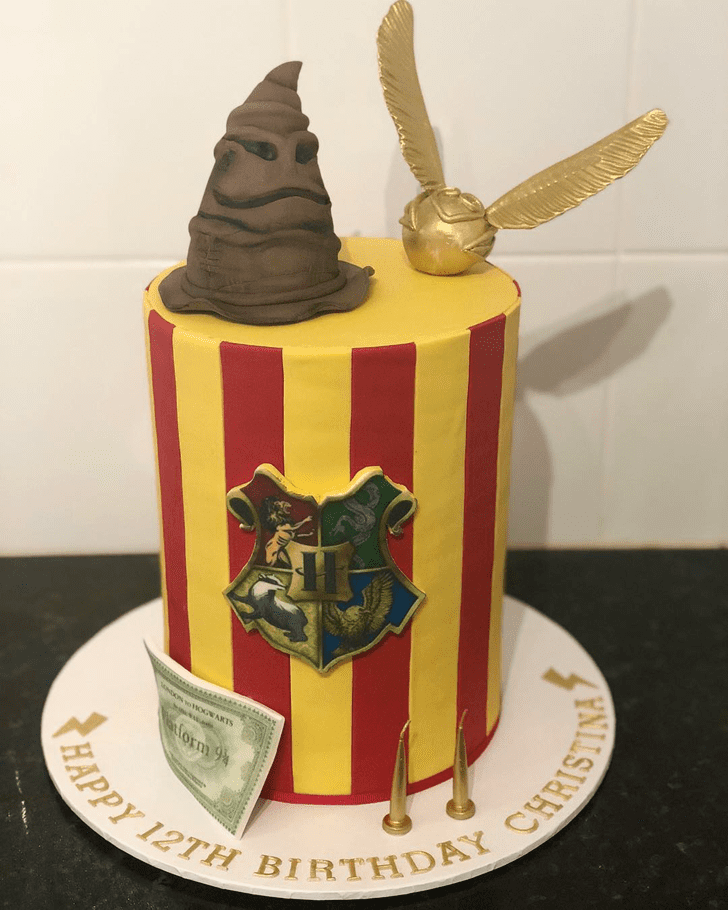 Dazzling Hogwarts Cake
