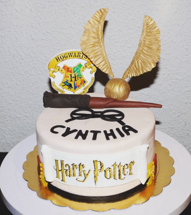 Elegant Hogwarts Cake