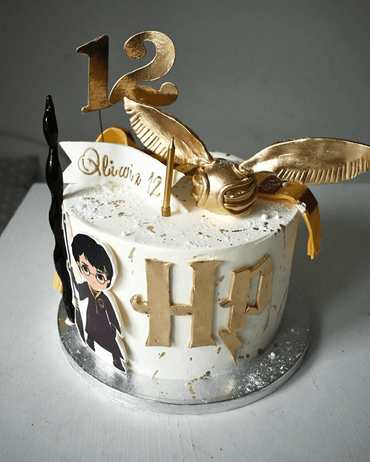 Magnificent Hogwarts Cake