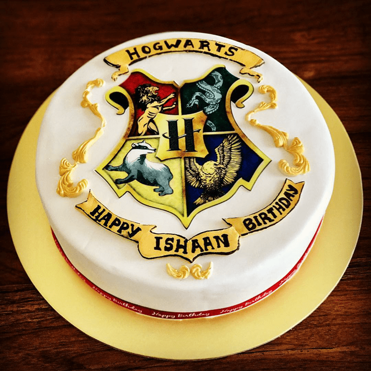 Stunning Hogwarts Cake