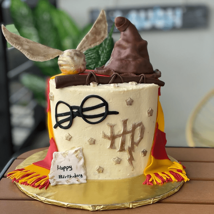 Wonderful Hogwarts Cake Design