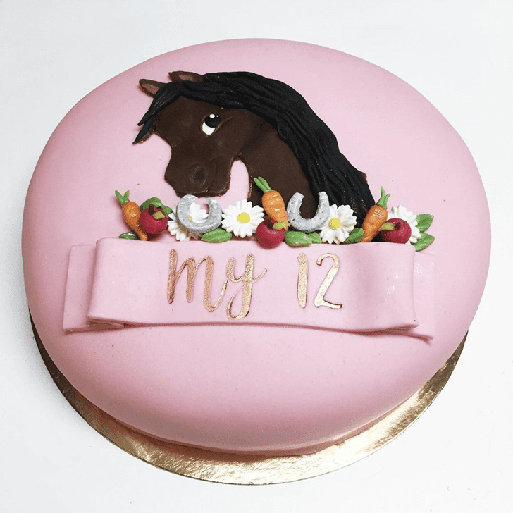 Inviting Horse Cake