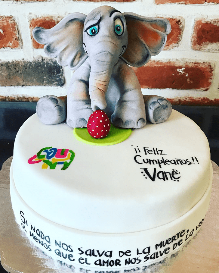Ravishing Horton Hears a Who Cake