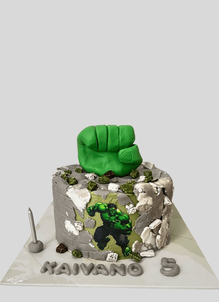 Splendid Hulk Cake