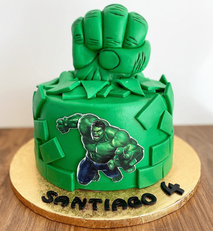 Admirable Hulk Cake Design
