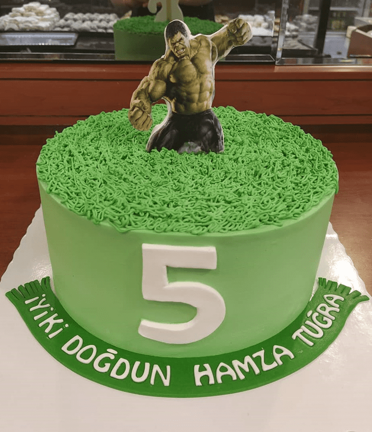 Mesmeric Hulk Cake