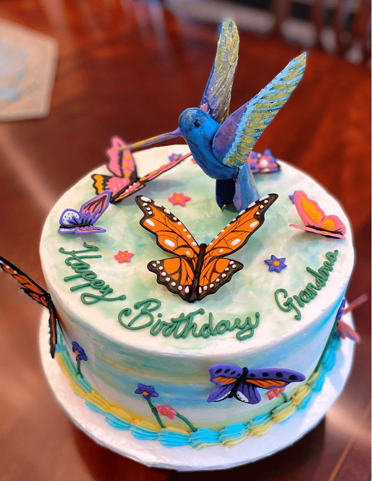 Nice Humming Bird Cake