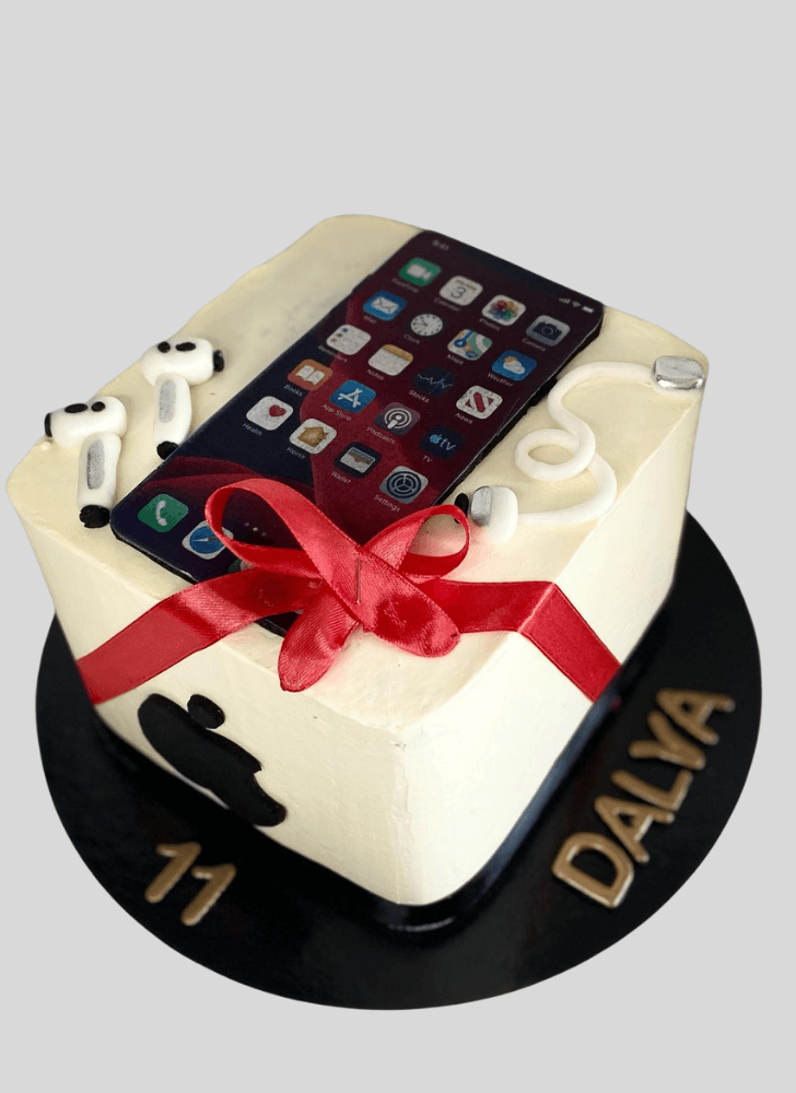Enticing iPhone Cake