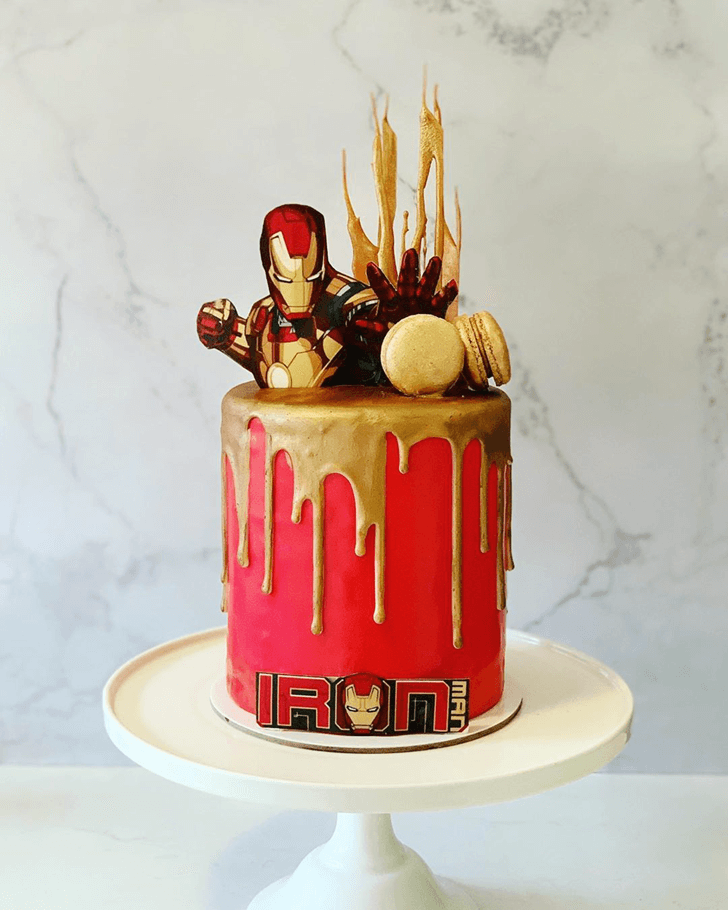 Ravishing Iron Man Cake