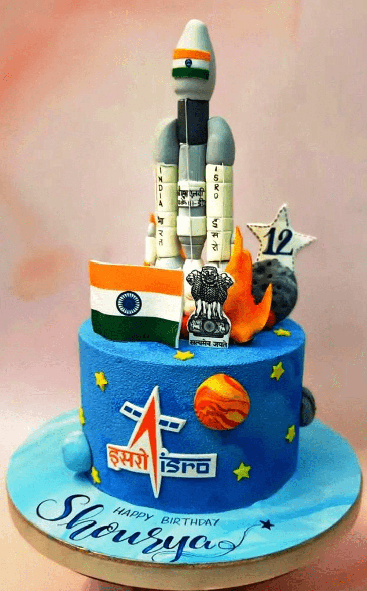 Comely Isro Cake
