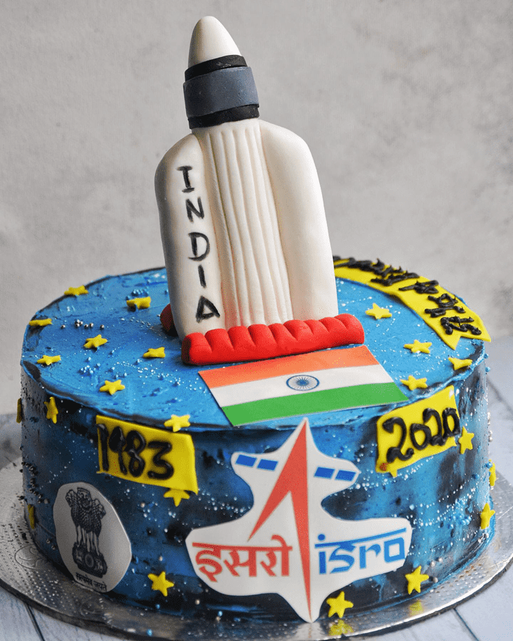 Cute Isro Cake