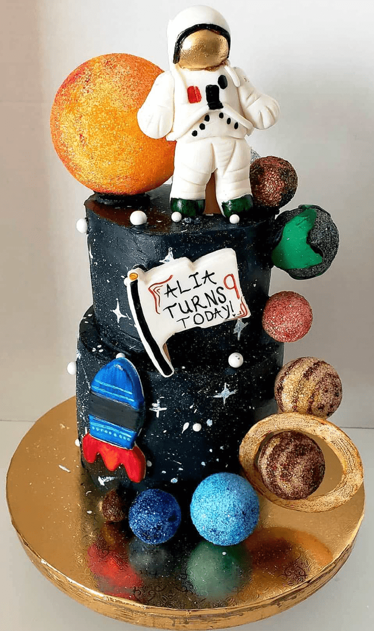 Shapely Isro Cake