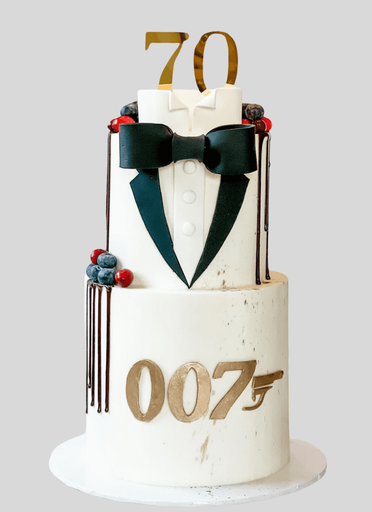 Admirable James Bond Cake Design