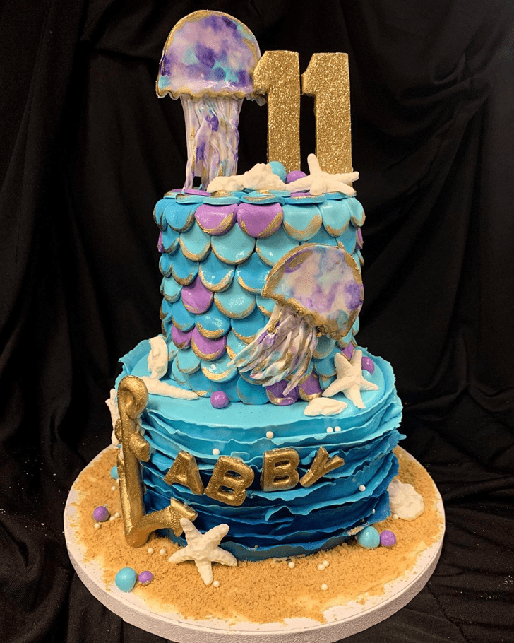 Alluring Jellyfish Cake