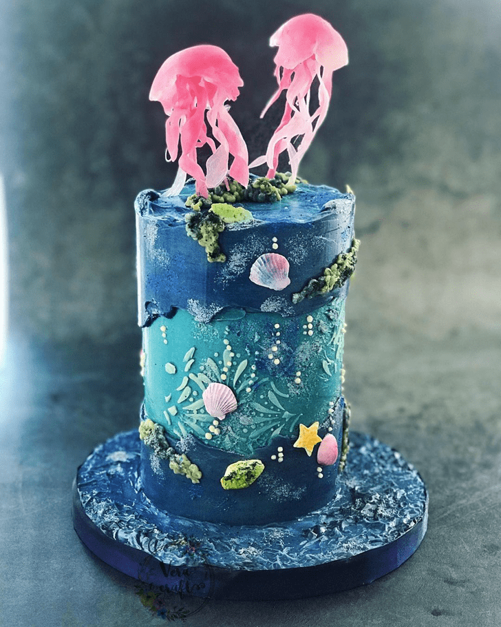 Stunning Jellyfish Cake