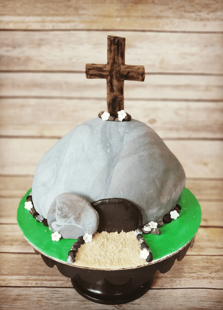 Grand Jesus Cake