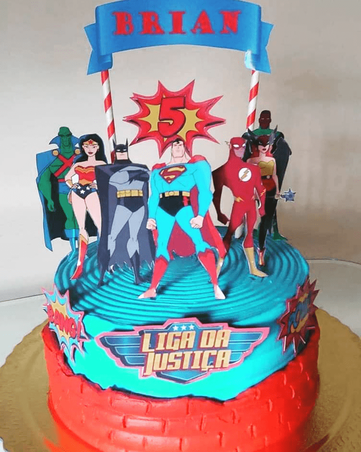 Nice Justice League Cake