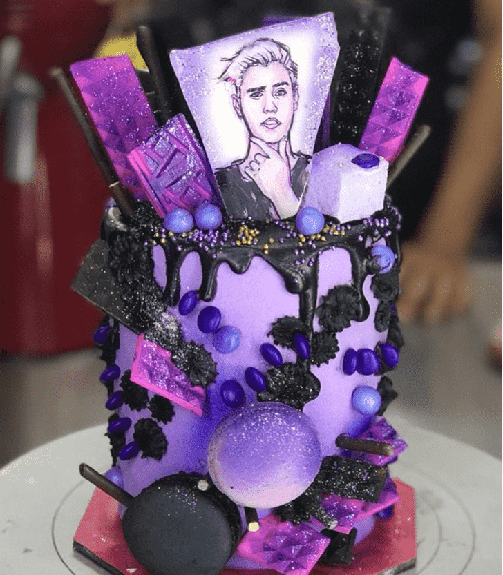 Fascinating Justin Bieber Cake