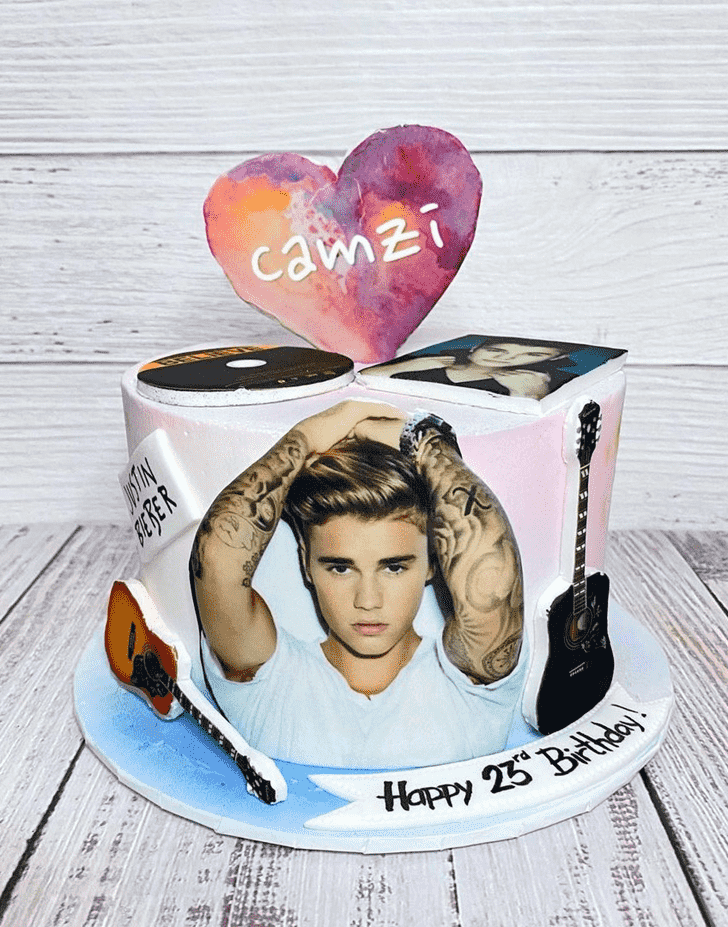 Mesmeric Justin Bieber Cake
