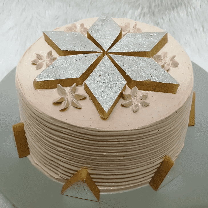 Refined Kajukatli Cake