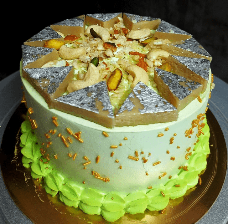 Slightly Kajukatli Cake