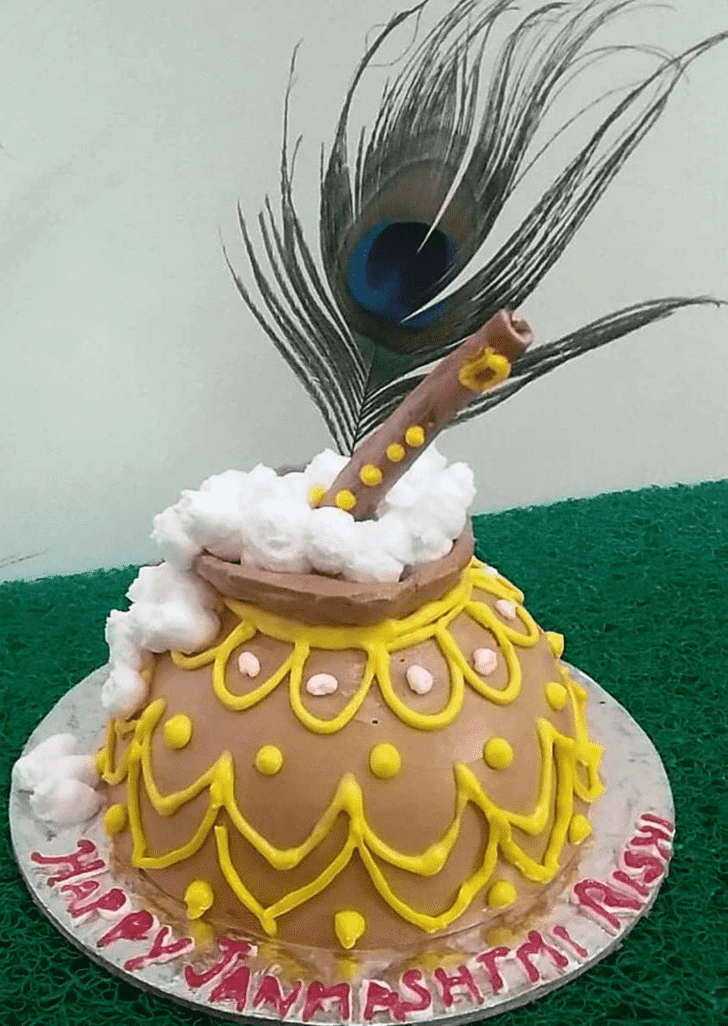 Good Looking Kanha Cake