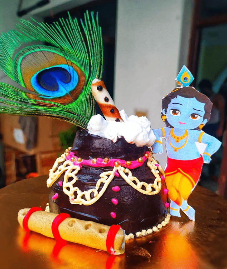 Graceful Kanha Cake