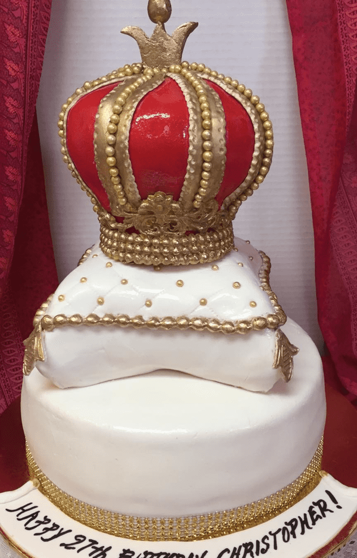 Beauteous King Crown Cake