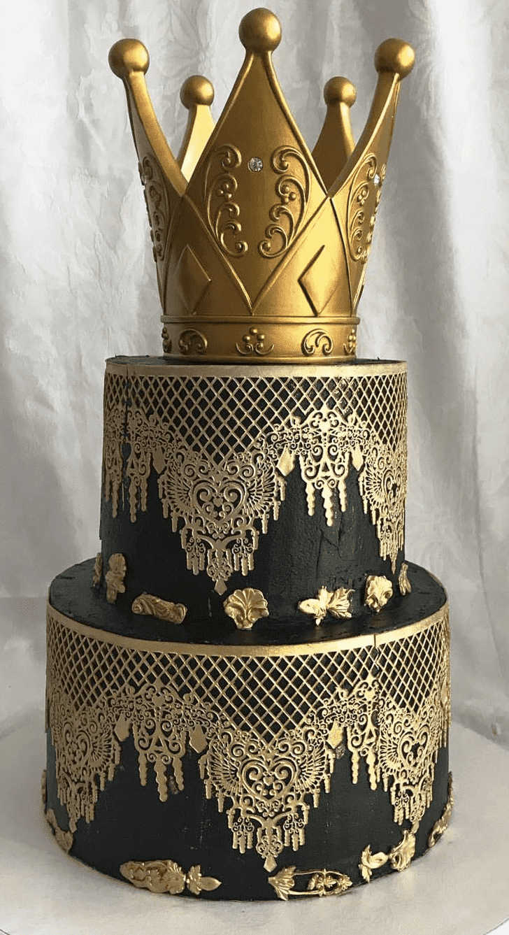 Delicate King Crown Cake
