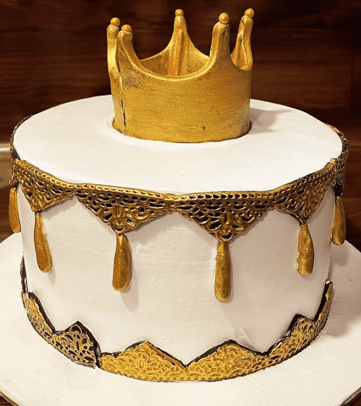 Ideal King Crown Cake