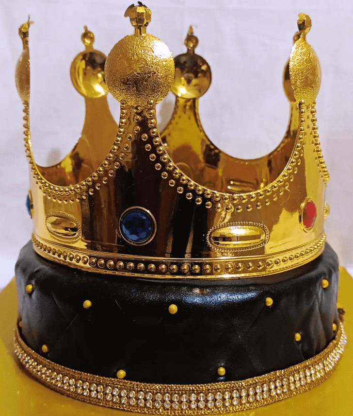 Superb King Crown Cake