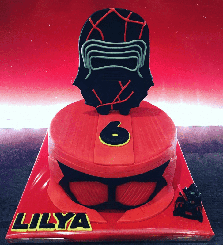 Nice Kylo Ren Cake