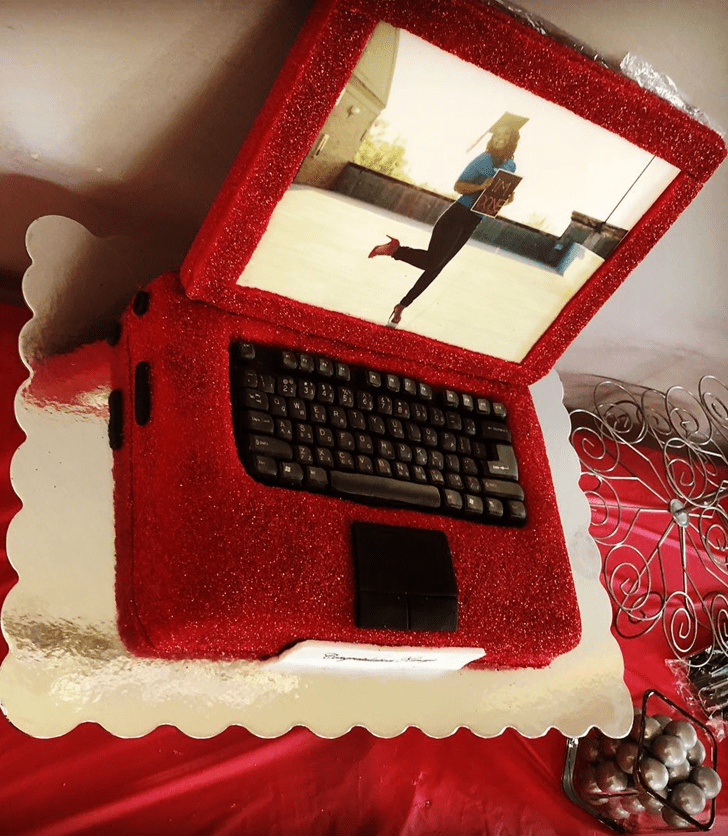 Wonderful Laptop Cake Design