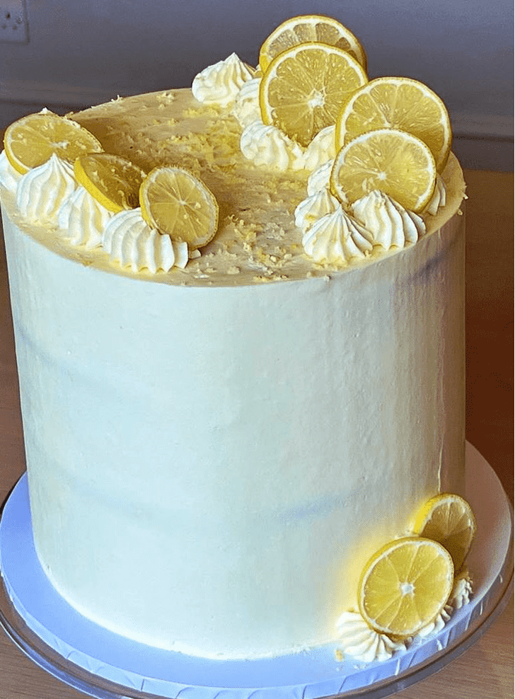 Delicate Lemon Slice Cake