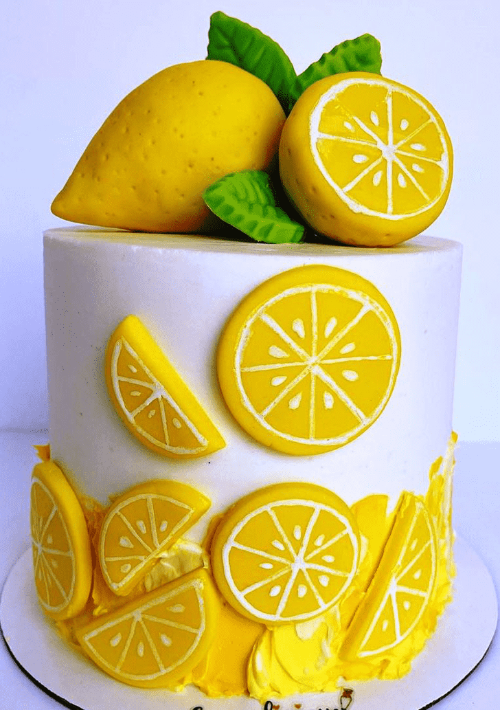Resplendent Lemon Slice Cake