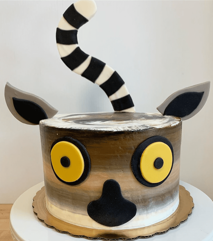 Comely Lemur Cake