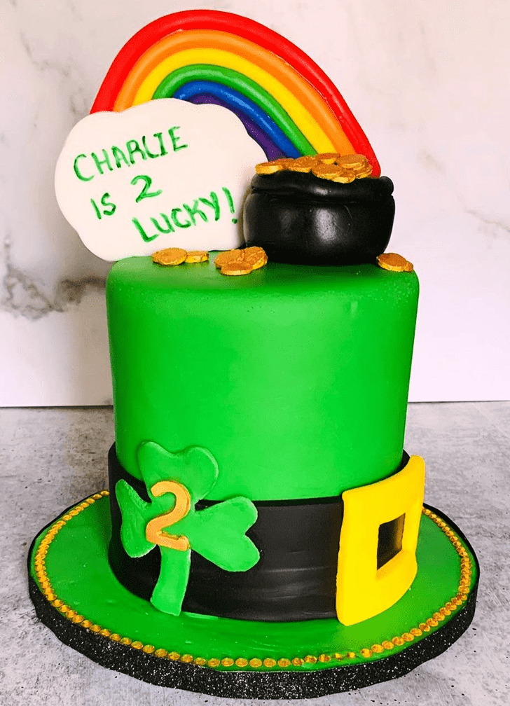 Inviting Leprechaun Cake