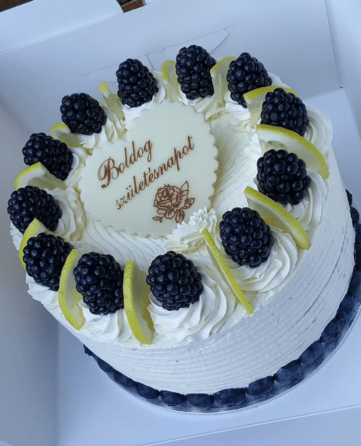 Graceful Light Cake