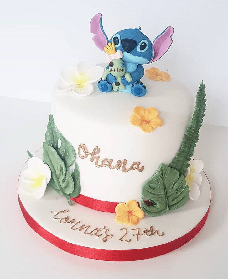 Pretty Lilo and Stitch Cake
