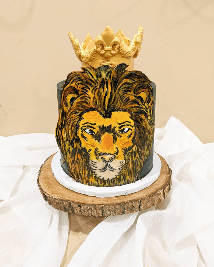 Alluring Lion Cake