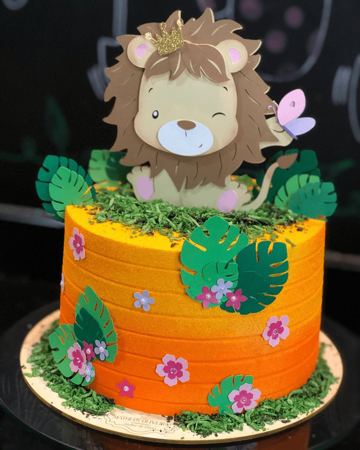Good Looking Lion Cake